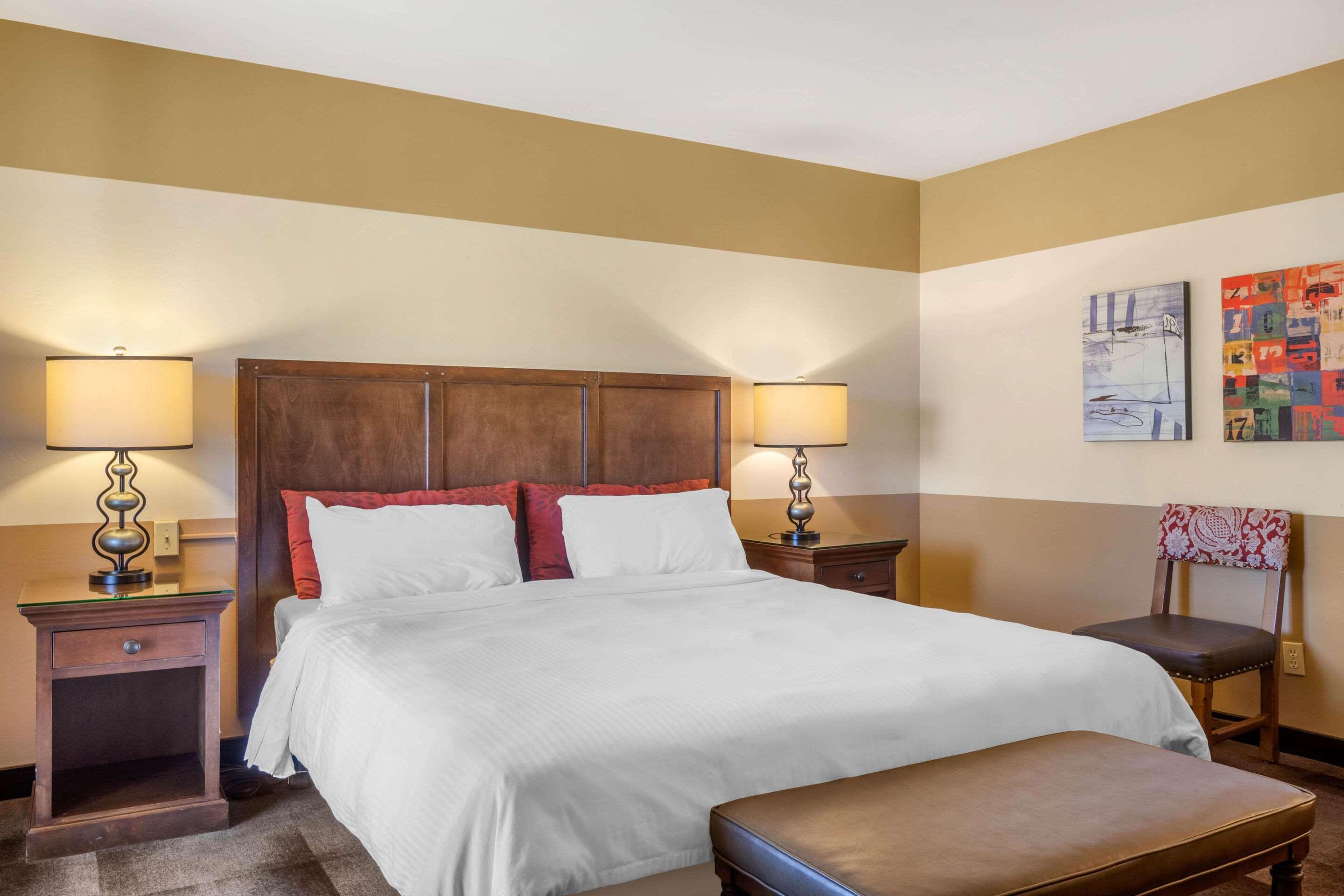 Carlton Oaks Lodge, Ascend Hotel Collection Санти Экстерьер фото