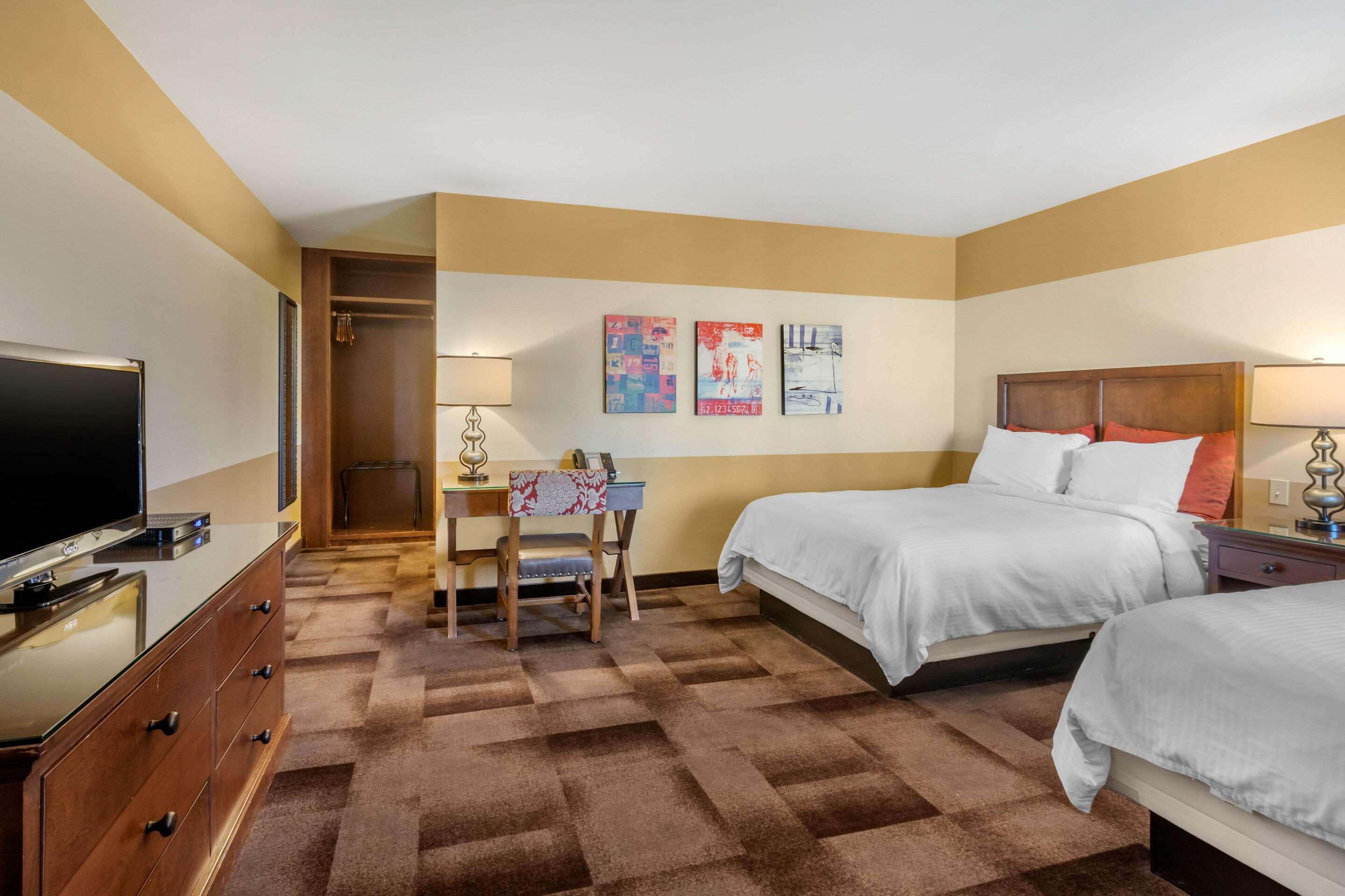 Carlton Oaks Lodge, Ascend Hotel Collection Санти Экстерьер фото