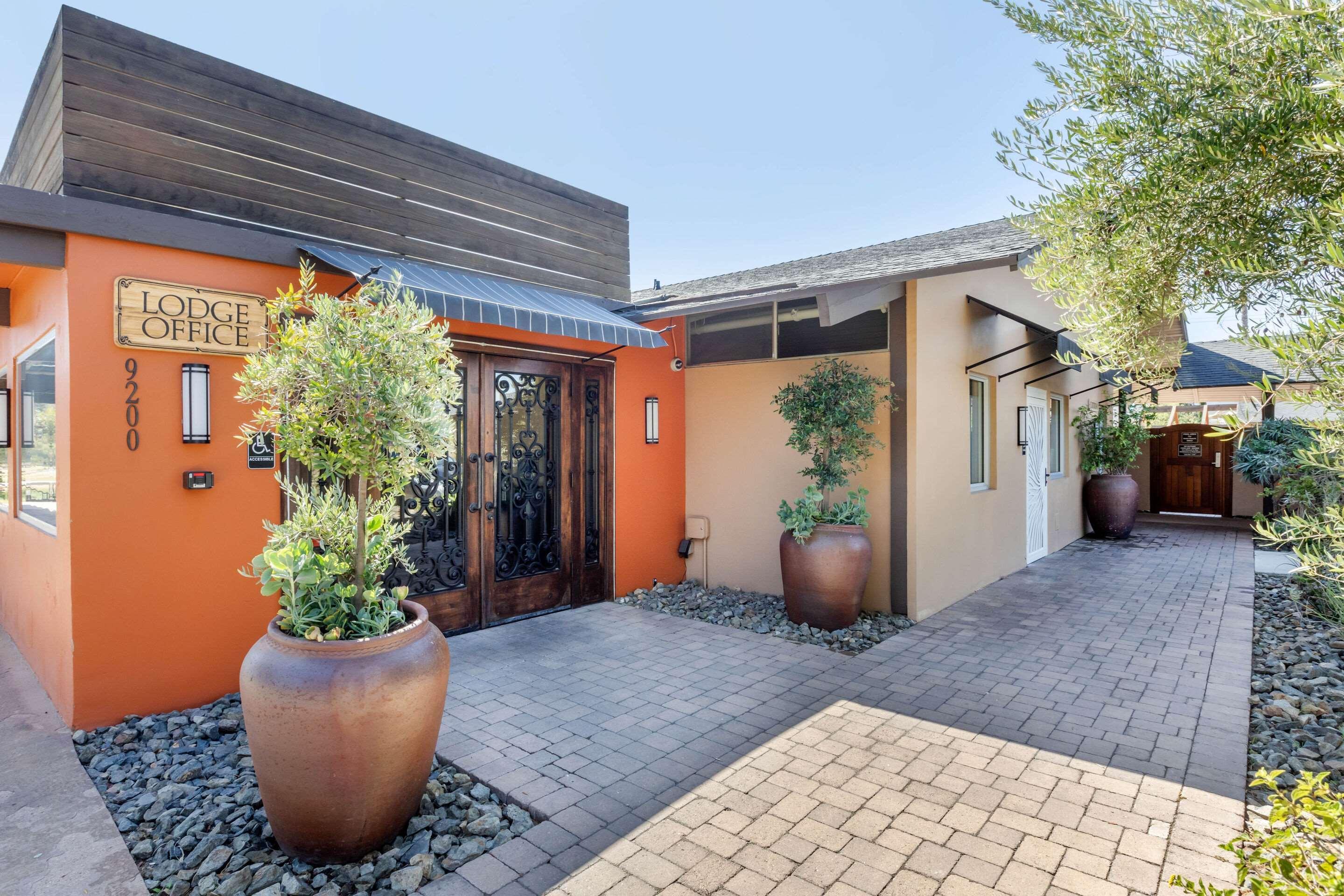 Carlton Oaks Lodge, Ascend Hotel Collection Санти Экстерьер фото