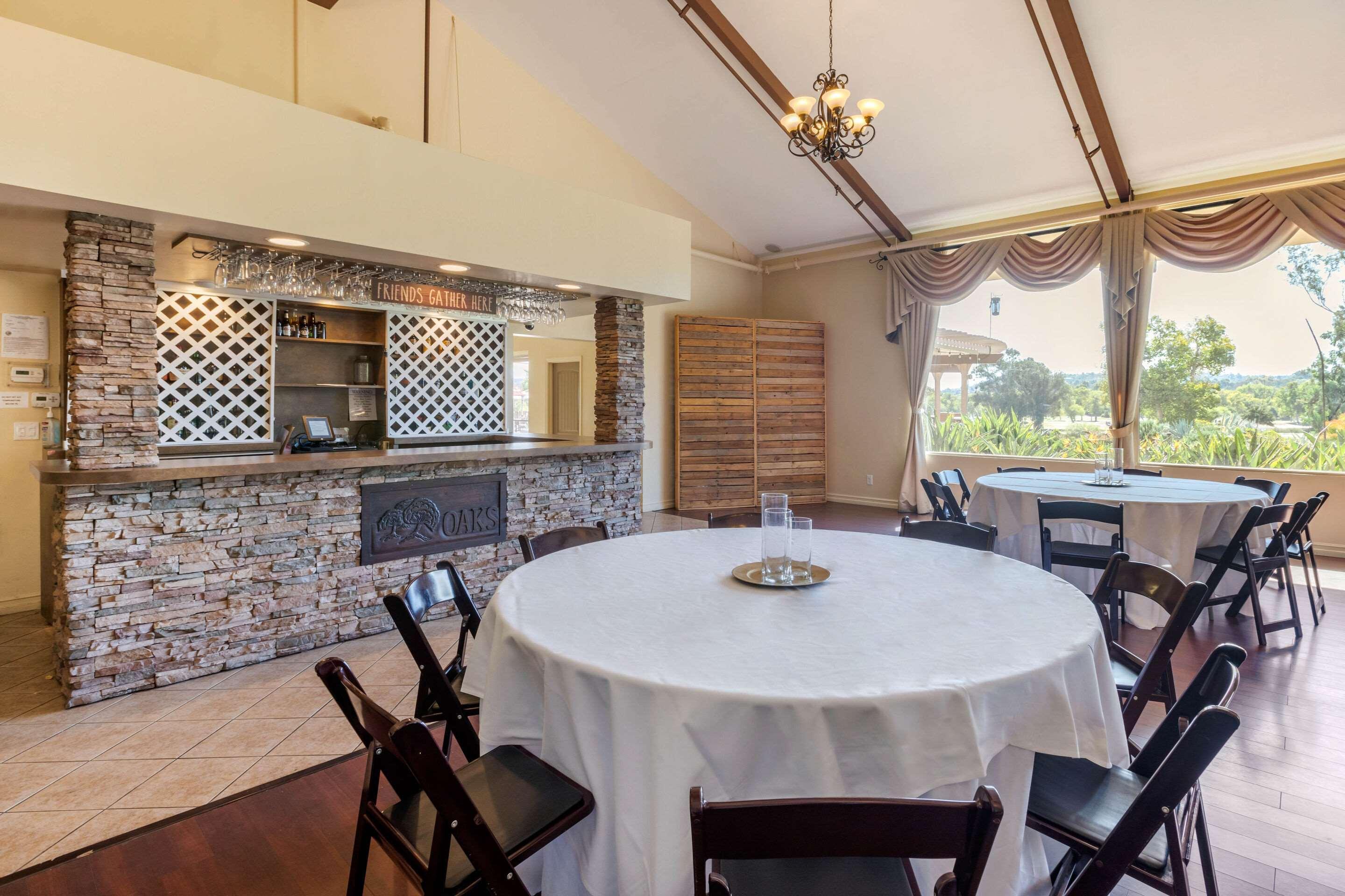 Carlton Oaks Lodge, Ascend Hotel Collection Санти Экстерьер фото